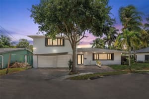 1433 Nw 8th St 1433, Dania Beach
