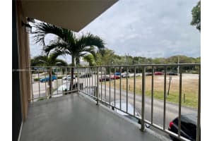 1805 Sans Souci Blvd 202, North Miami