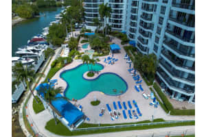 3530 Mystic Pointe Dr 2207, Aventura