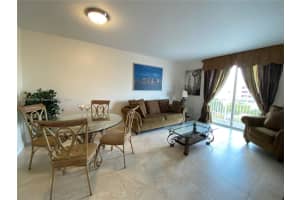 7270 Sw 88th St B502, Miami