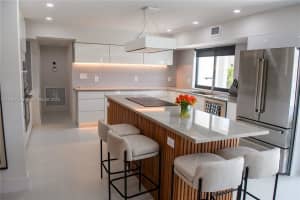 1240 Ne 27th Ter, Pompano Beach