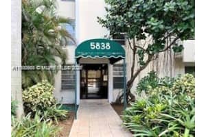 5838 Sw 74th Ter 106, South Miami
