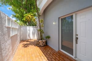 20908 Leeward Ct 231-3, Aventura