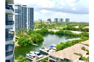 3530 Mystic Pointe Dr 1208, Aventura