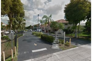 11201 Nw 7th St 204, Sweetwater