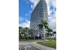 2000 Metropica Way 2411, Sunrise