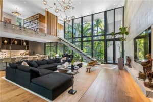 3910 Battersea Rd, Miami
