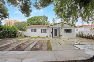 104 Sw 40th Ave, Miami