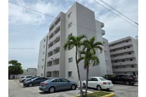 6060 W 21st Ct 501, Hialeah