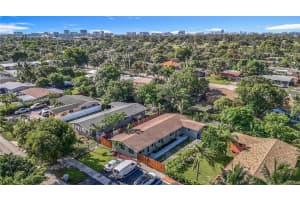 700 Ne 25th St B, Pompano Beach