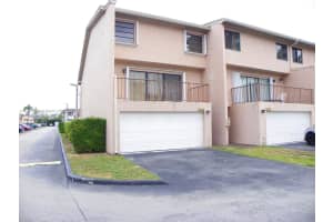 8749 Sw 154th Cir Pl 4g, Miami
