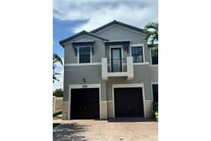 10400 Nw 58th Ter, Doral