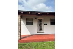 210 Curtiss Parkway 9, Miami Springs