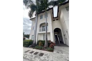 11503 Nw 89th St 201, Doral