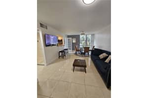 200 172nd St 217, Sunny Isles Beach