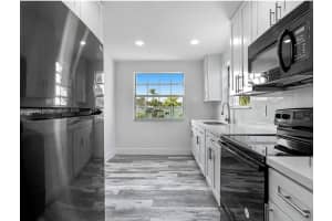 2504 Se 20th Pl 202-a, Homestead