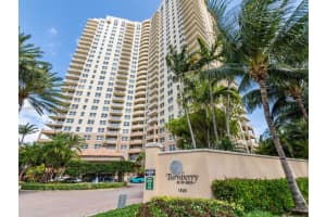 19501 W Country Club Dr 1611, Aventura 19501 W Country Club Dr 1611, Aventura