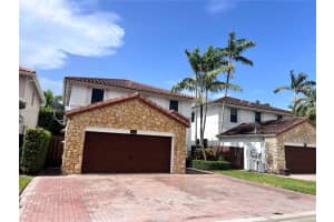 9866 Nw 10th St, Miami