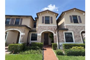 3482 W 114th Ter, Hialeah