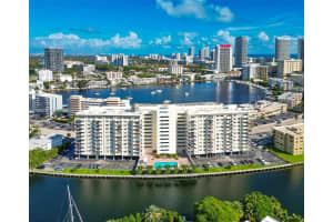 401 Golden Isles Dr 503, Hallandale Beach