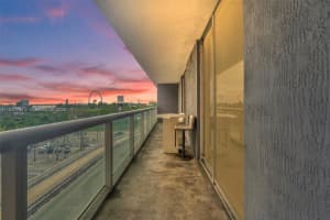 50 Biscayne Blvd 601, Miami