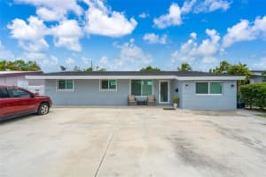 7642 Venetian St, Miramar