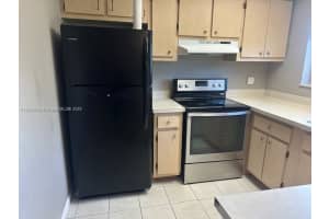 5252 Bosque Ln 9, West Palm Beach