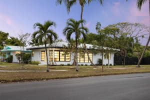 1817 Ne 2nd St, Pompano Beach