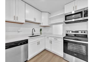 6000 Nw 64th Ave 303, Tamarac