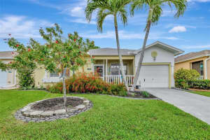 568 Nw Cortina Ln, Port Saint Lucie