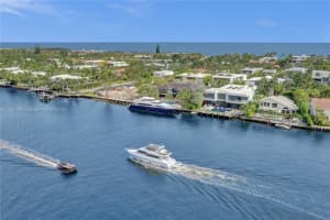 20201 E Country Club Dr 1202, Aventura