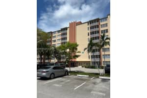 1780 Ne 191st St 809-2, Miami