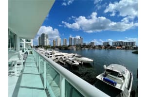 400 Sunny Isles Blvd 305, Sunny Isles Beach