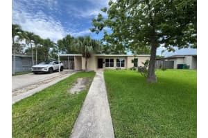 9761 Bahama Dr, Cutler Bay
