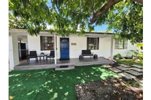 3521 E 8th Ave, Hialeah