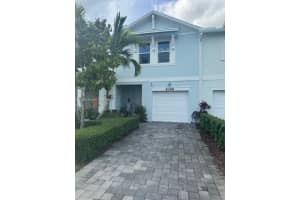 6349 Topsail Dr, West Palm Beach