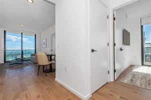398 Ne 5th St 3711, Miami