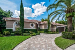 2535 Golf View Dr, Weston