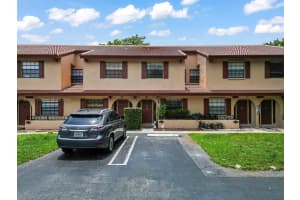 10942 W Sample Rd E1, Coral Springs