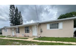 200 Sw 11th St 2-2, Hallandale Beach