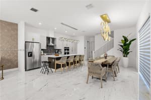 4374 Nw 81st Ave, Doral