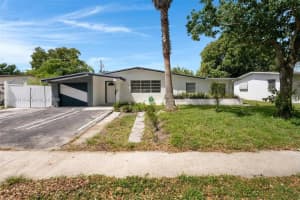 700 Sw 67th Ave A, Pembroke Pines