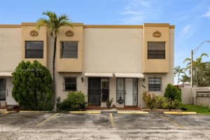 5808 W 26th Ave 211, Hialeah