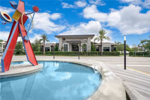8167 Nw 41st St E-203, Doral