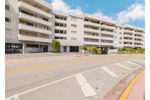 7300 Wayne Ave 418, Miami Beach
