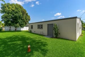 607 Sw 3rd St 1, Delray Beach