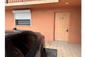 61 W 23rd St 104, Hialeah
