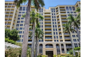 445 Grand Bay Dr 601, Key Biscayne