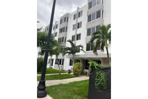 250 180th Dr 205, Sunny Isles Beach