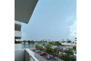 1455 N Treasure Dr 4c, North Bay Village